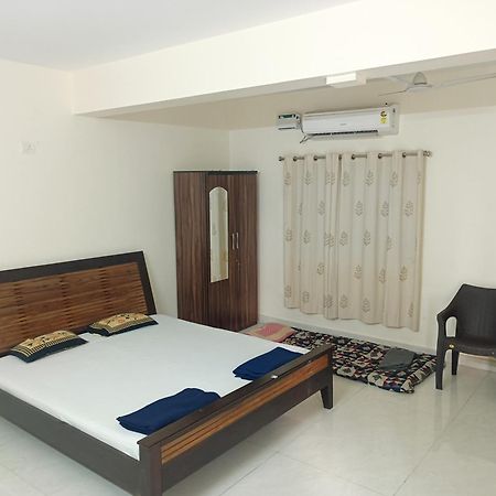 Sai Leela Guest House ดาโบลิม ภายนอก รูปภาพ