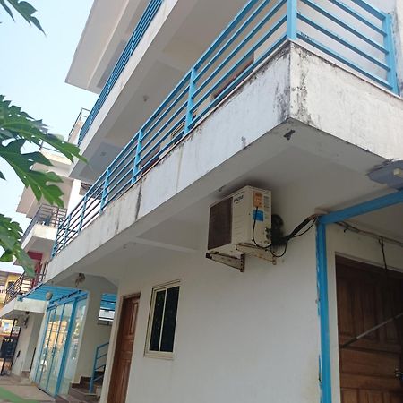 Sai Leela Guest House ดาโบลิม ภายนอก รูปภาพ
